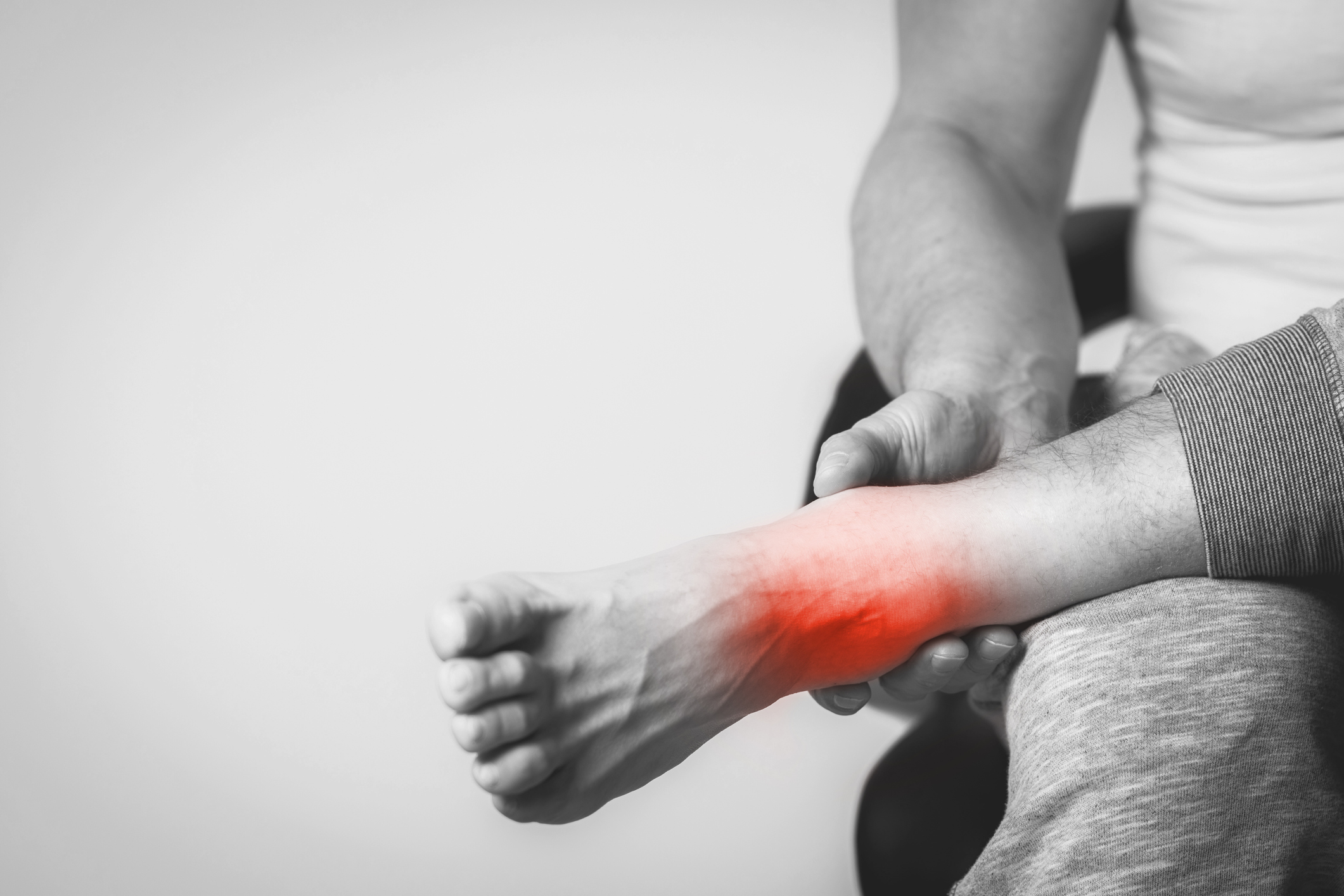 Differences Between an Ankle Strain and an Ankle Sprain